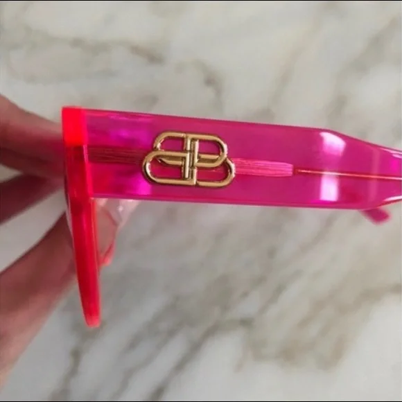BALENCIAGA PINK SUNGLASSES. NWOT SOLD OUT EVERYWHERE! RARE! - Picture 3 of 9